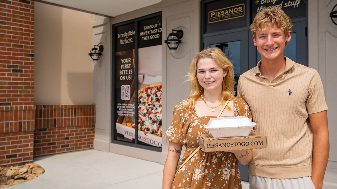 Middleton | News | Piesanos Stone Fired Pizza joins Middleton